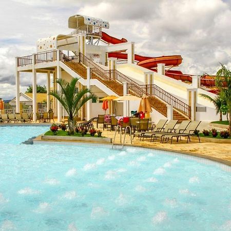 Thermas Lacqua Diroma Com Piscina De Ondas Gratis 24Horas Caldas Novas Exteriör bild