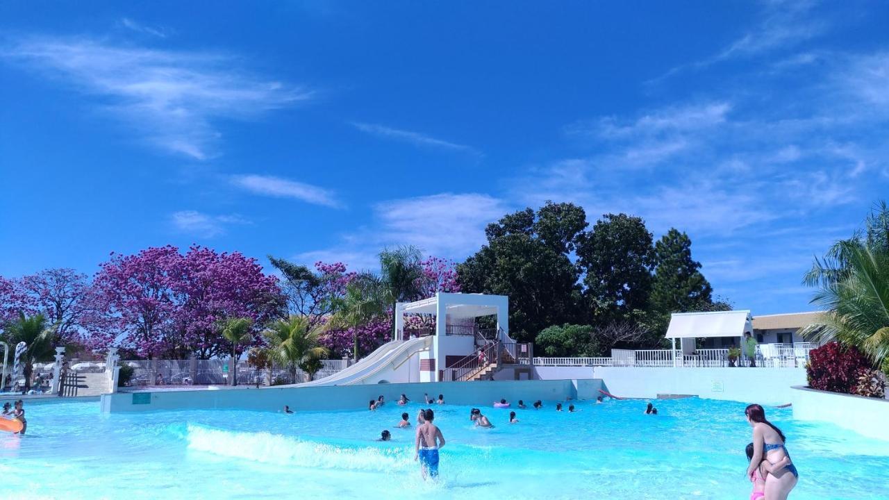 Thermas Lacqua Diroma Com Piscina De Ondas Gratis 24Horas Caldas Novas Exteriör bild