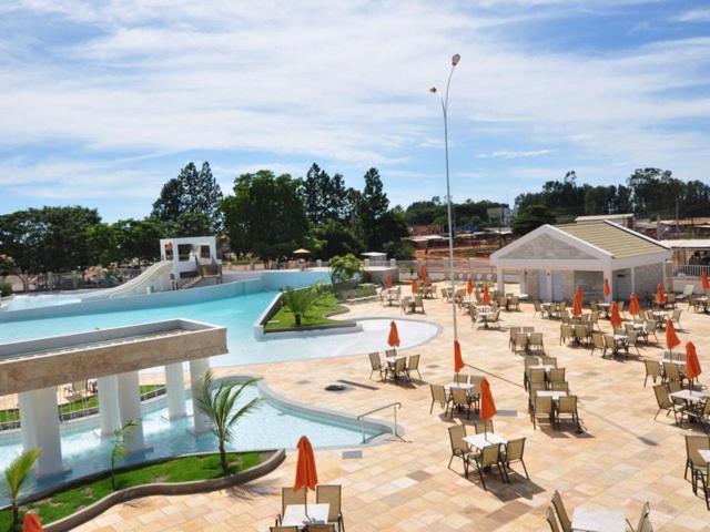 Thermas Lacqua Diroma Com Piscina De Ondas Gratis 24Horas Caldas Novas Exteriör bild