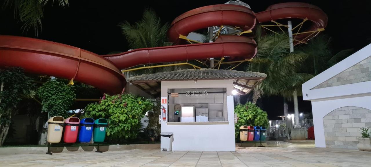 Thermas Lacqua Diroma Com Piscina De Ondas Gratis 24Horas Caldas Novas Exteriör bild