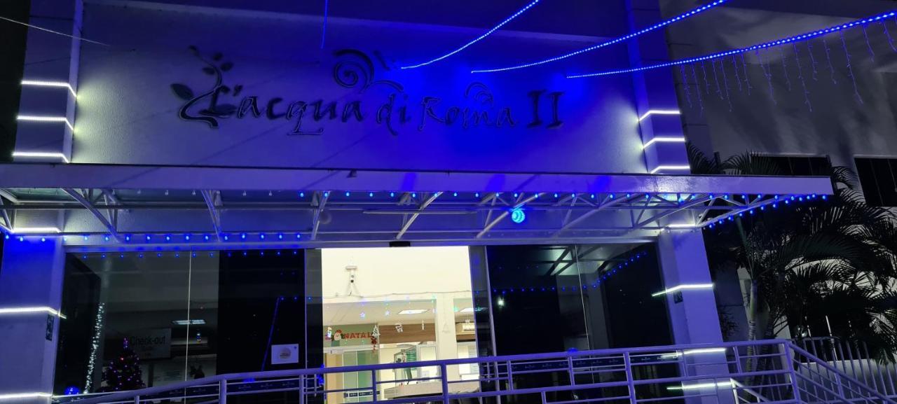 Thermas Lacqua Diroma Com Piscina De Ondas Gratis 24Horas Caldas Novas Exteriör bild